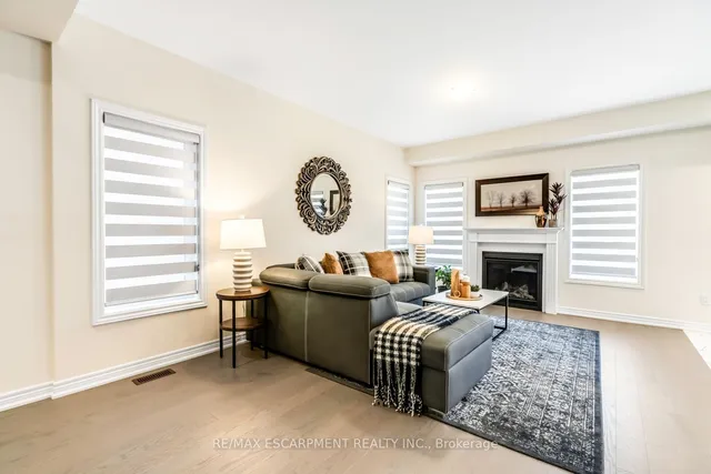 Additional image 8 of 3916 Koenig Rd