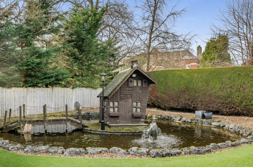 Additional image 24 of Cookham Dene Close, Chislehurst, Kent, BR7