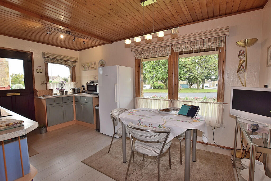 Additional image 8 of Whitefields Drive, Richmond