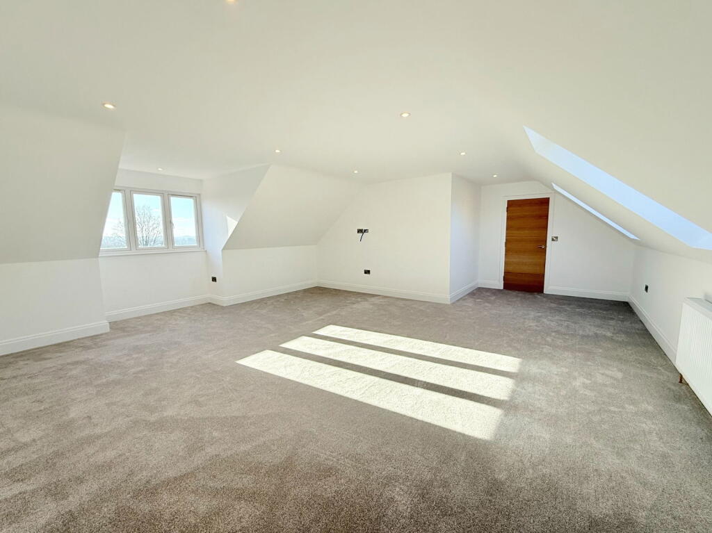 Additional image 34 of ASHLEIGH COACH HOUSE, Henley-in-Arden, Warwickshire, B95 5DL