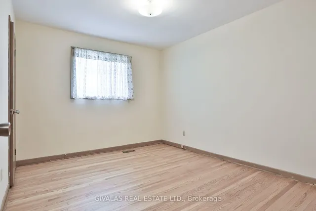 Additional image 12 of 75 Newlands Ave