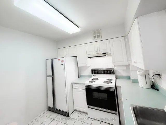 Additional image 12 of 175 Bamburgh Circ Unit 1205