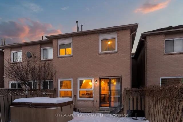 Additional image 34 of 102 Richwood Cres