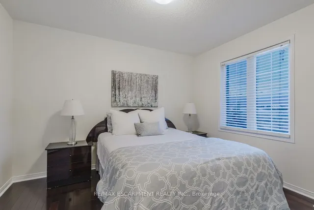 Additional image 32 of 6538 Opera Glass Cres