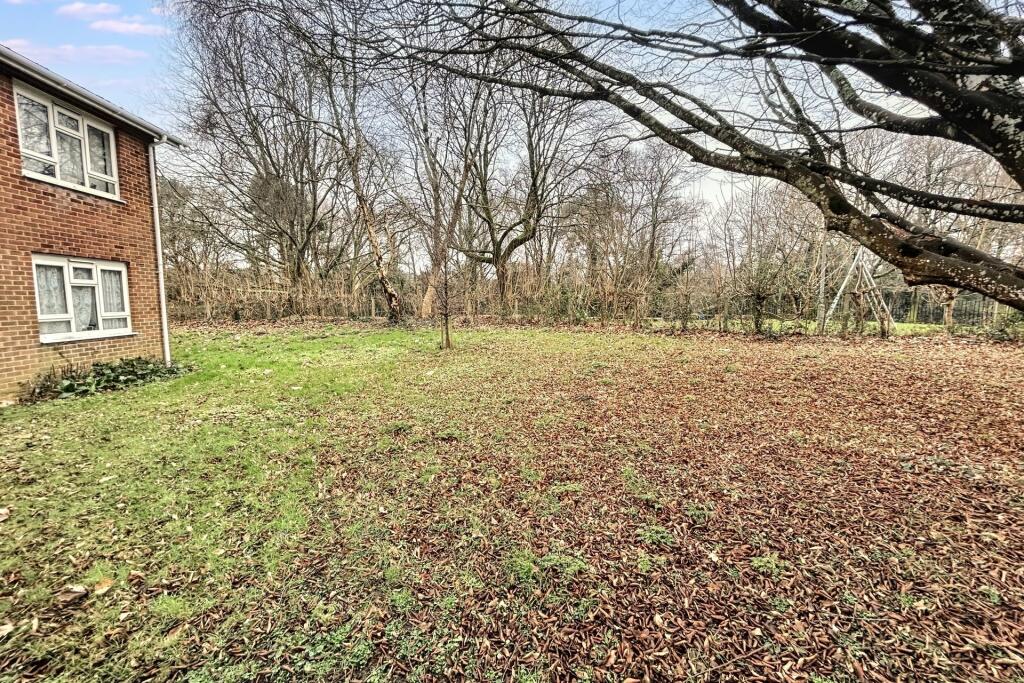 Additional image 12 of Merley