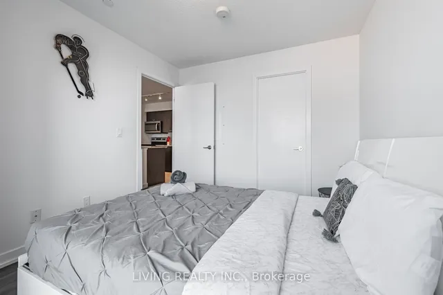 Additional image 19 of 8 Trent Ave Unit 805