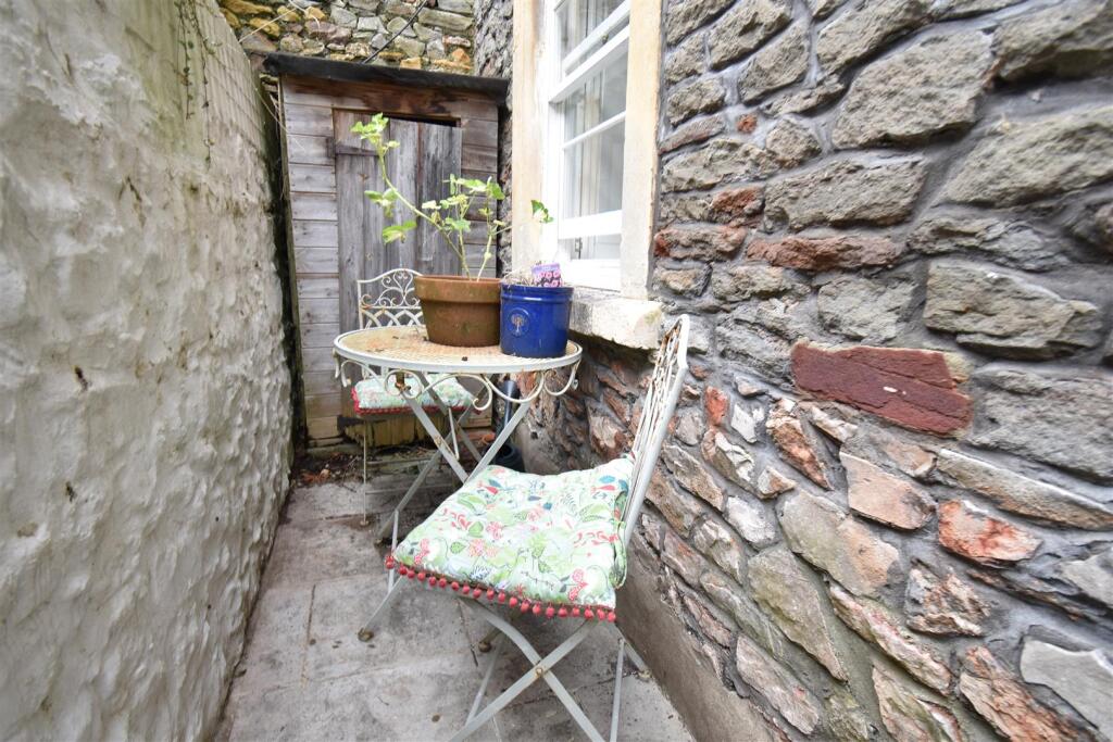 Additional image 17 of Superb Garden Apartment Beaconsfield Road, Clifton, Bristol