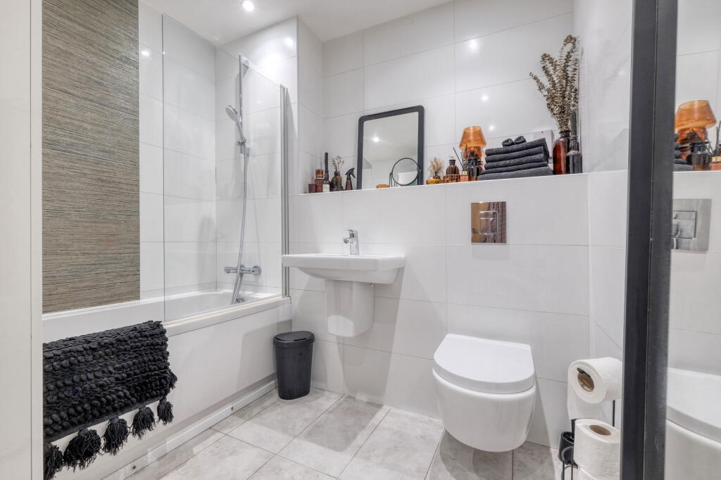 Additional image 4 of High Street, Birmingham, B14 7BB