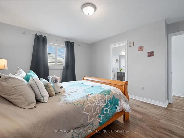 Additional image 21 of 19 Maple Beach Cres