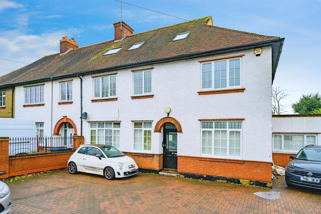 Additional image 16 of St. Albans Road East, HATFIELD