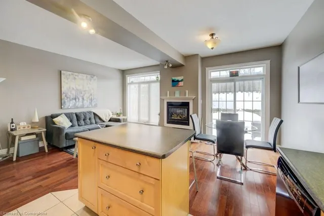 Additional image 9 of 76 Woolwich St Unit 2