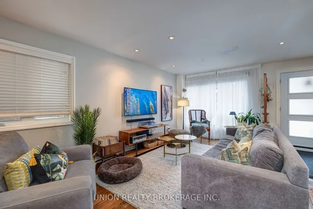 Additional image 3 of 321 Leslie St