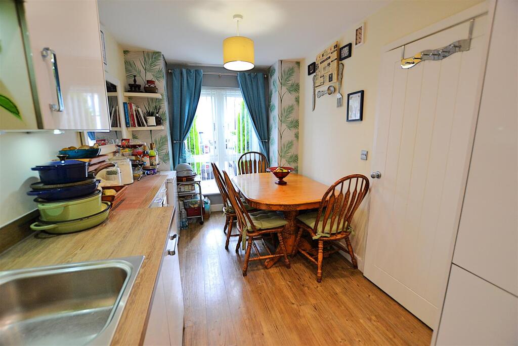 Additional image 10 of Appletree Way, Welwyn Garden City