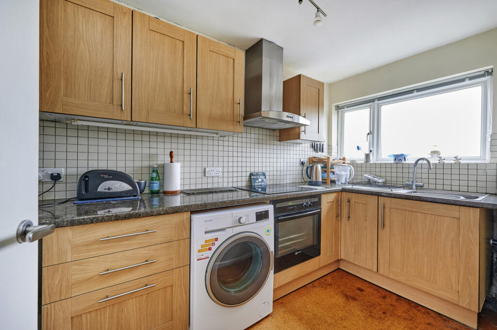 Additional image 4 of Cravells Road, Harpenden, Hertfordshire, AL5