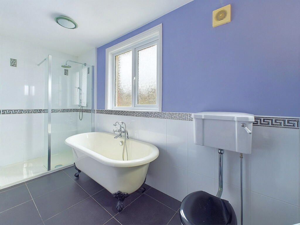 Additional image 23 of Abbotts Close, Worthing, BN11 1JB