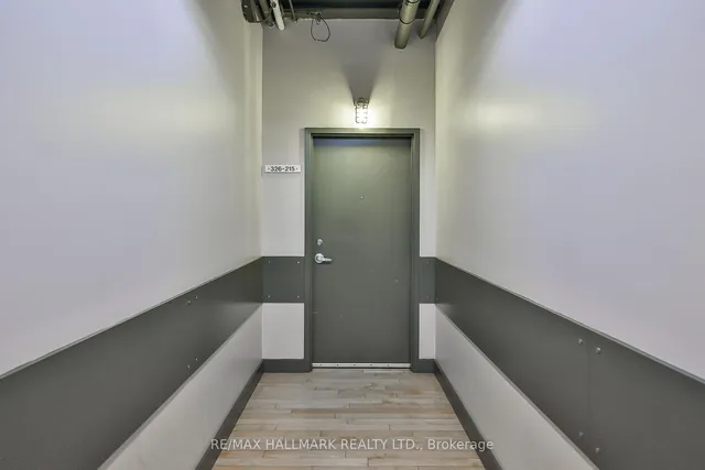 Additional image 32 of 326 Carlaw Ave Unit 215