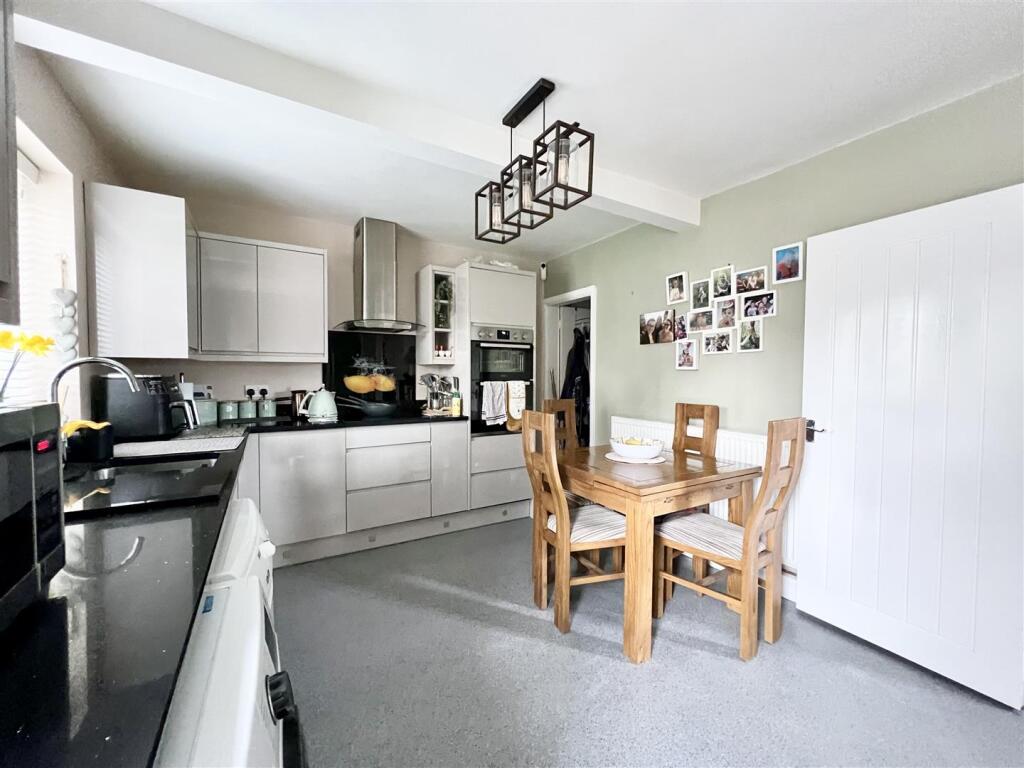 Additional image 20 of Worlds End Lane, Birmingham