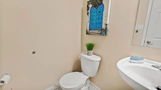 Additional image 5 of 897 Willingdon Cres