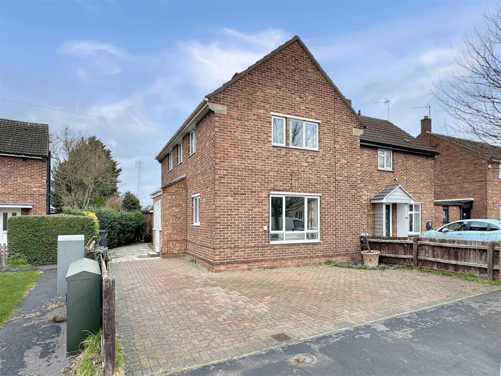 Primary image of Whitehill Road, Cambridge