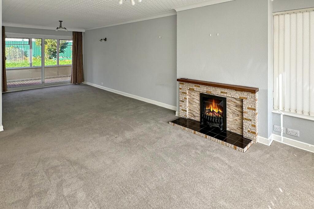 Additional image 2 of Jesmond Avenue, Highcliffe, Dorset. BH23 5AY