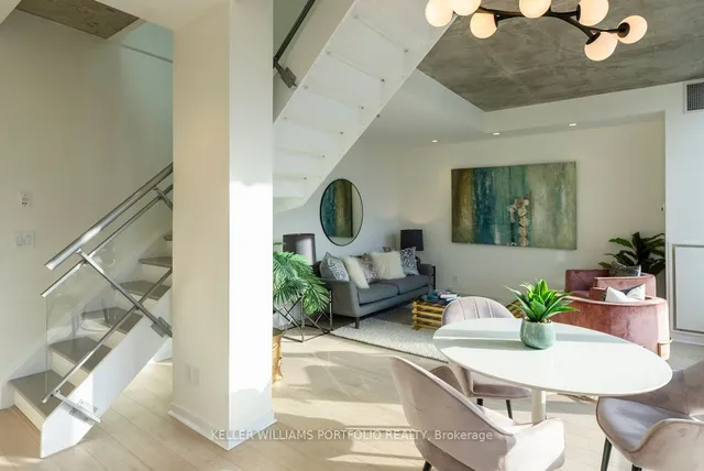 301 Markham St Unit PH 806