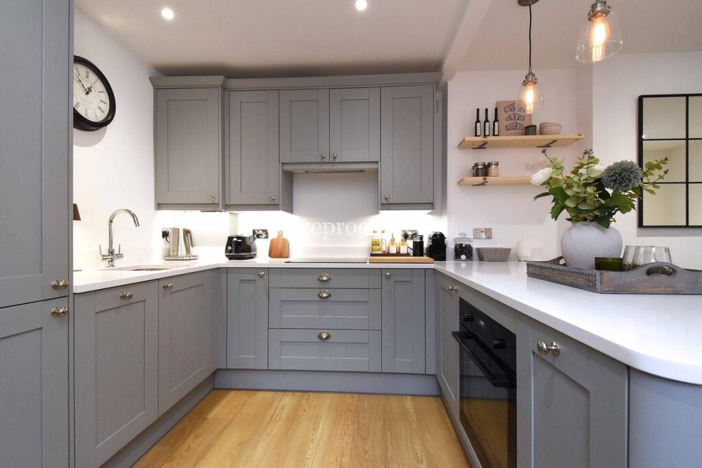 Additional image 2 of Palace Grove, Bromley, BR1
