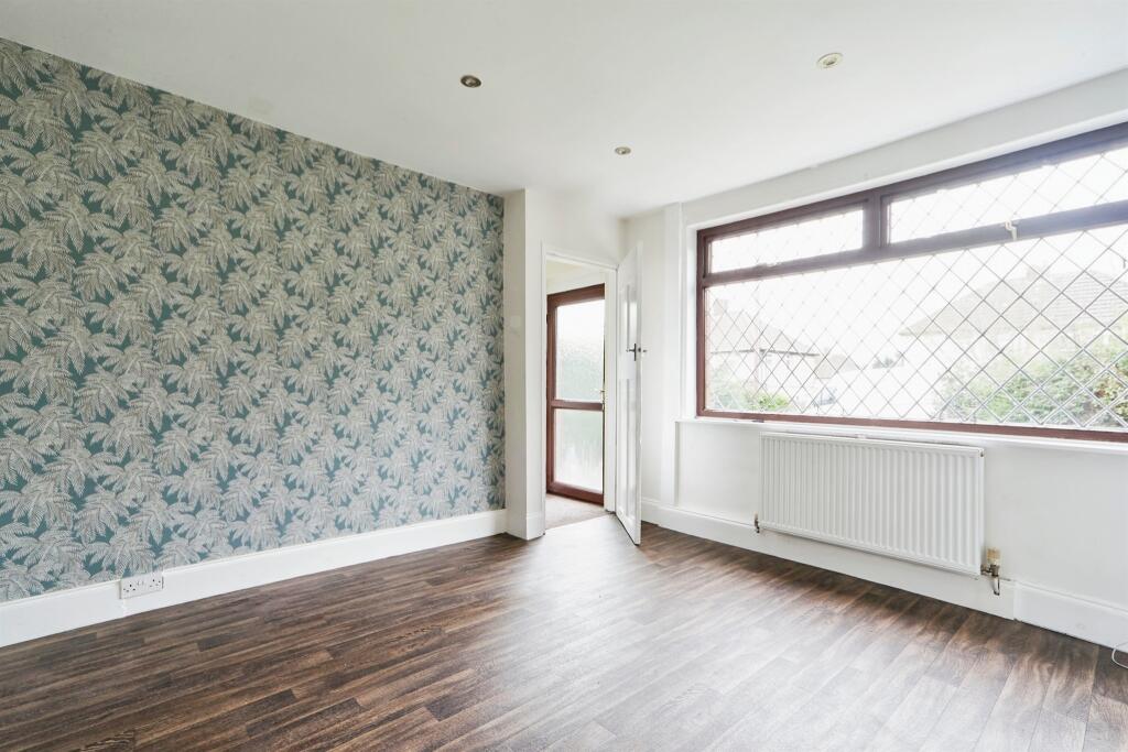 Additional image 4 of Malham Avenue, Bradford