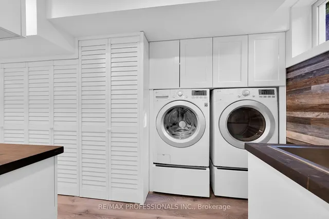 Additional image 23 of 80 Townsend Ave