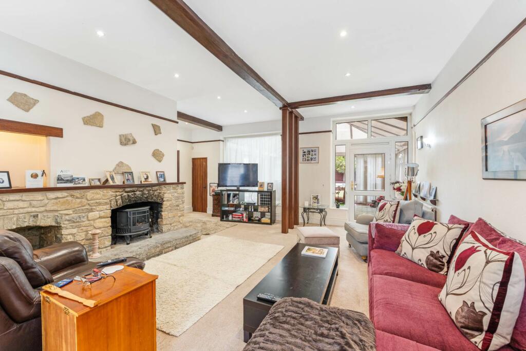 Additional image 4 of Woodland Road, South Ward - Grand Property!