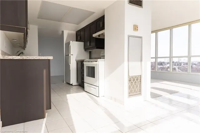 Additional image 4 of 3 Rowntree Rd Unit 601