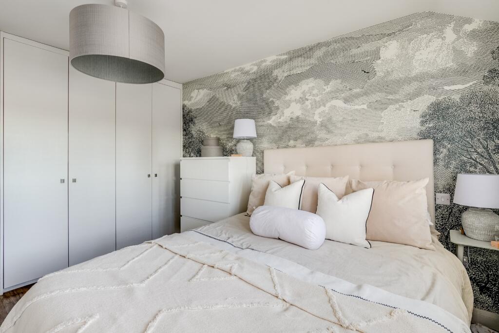 Additional image 13 of Holly Walk, Welwyn Garden City, Hertfordshire, AL8