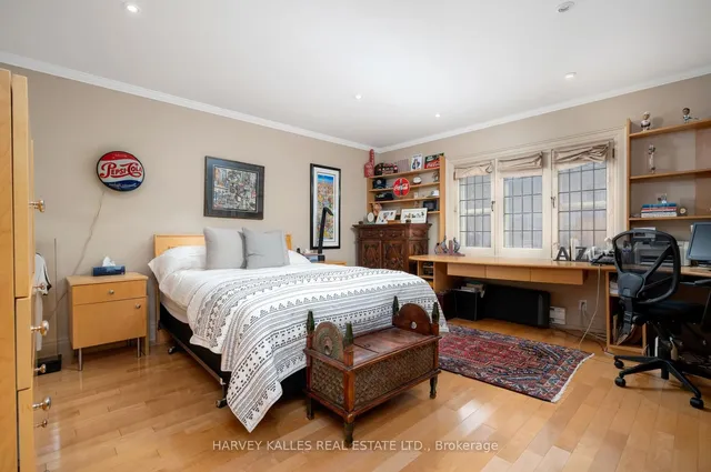 Additional image 30 of 17 Robinwood Ave