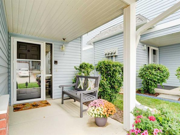 Additional image 3 of 160 W Valley Ridge Hts NW, Calgary, AB T3B 5T3