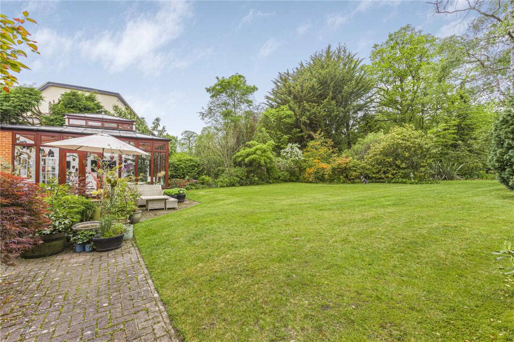 Additional image 19 of Kentish Lane, Brookmans Park, Hertfordshire, AL9