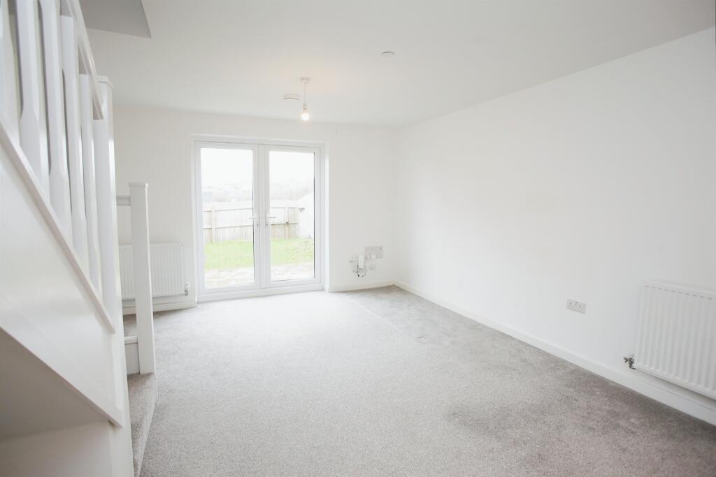 Additional image 4 of Heol Y Gylfinir, Llanilid, Pontyclun