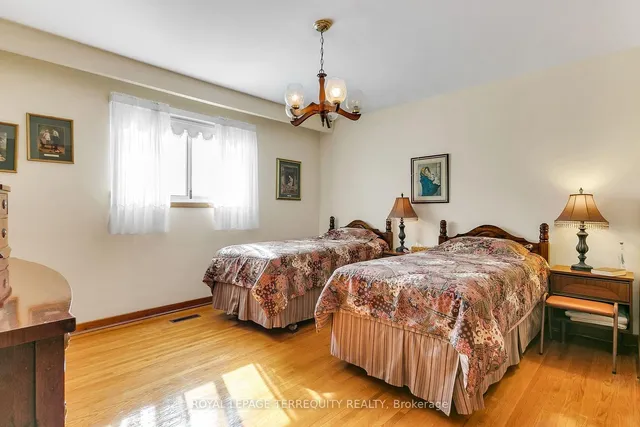 Additional image 12 of 41 Whitfield Ave