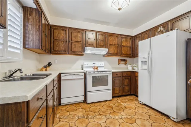 Additional image 11 of 1222 Larny Crt