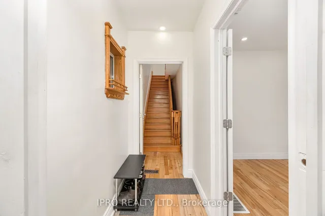 Additional image 15 of 1351 Lansdowne Ave