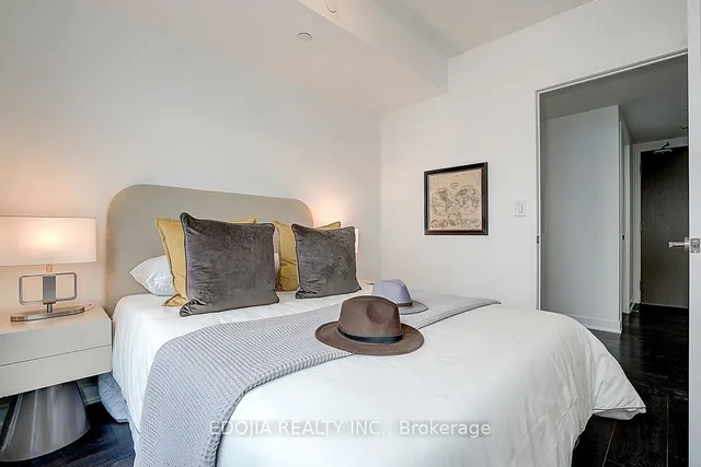 Additional image 19 of 88 harbour St Unit 5910