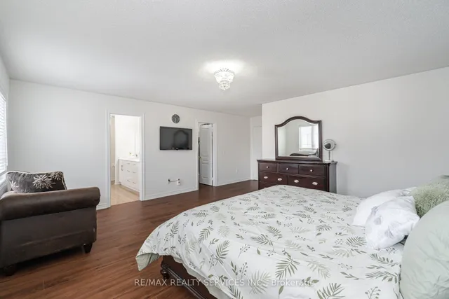 Additional image 28 of 71 Vanderpool Cres