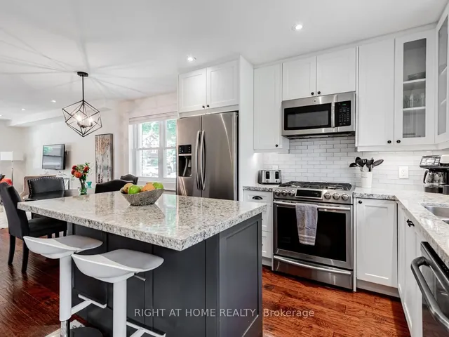 Additional image 12 of 98 Douglas Ave