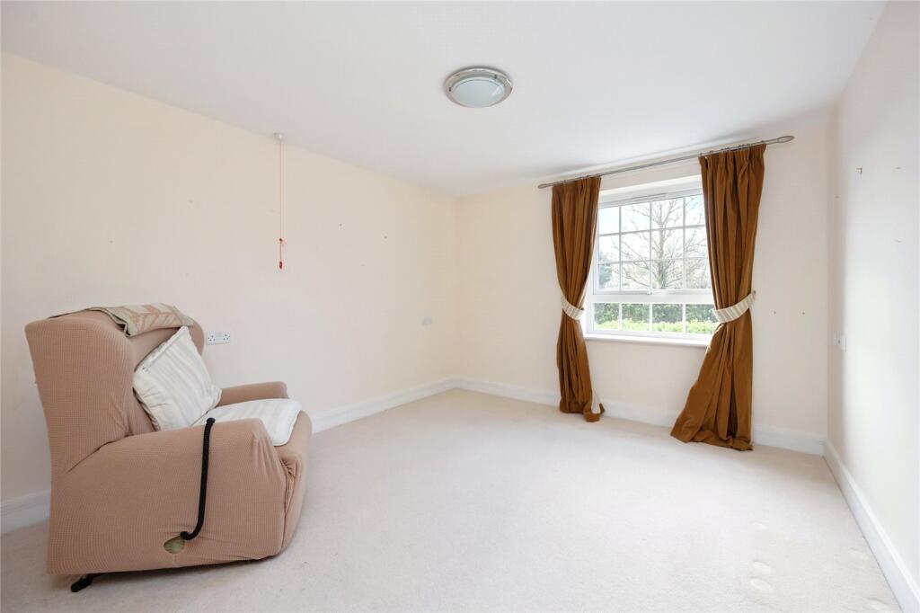 Additional image 4 of Church Street, Littlehampton, West Sussex, BN17