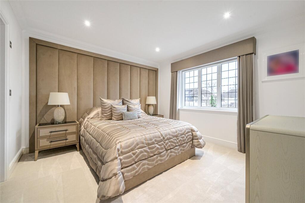 Additional image 28 of Meadow Way, Farnborough Park