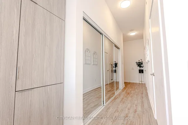 Additional image 24 of 77 Shuter St Unit 907