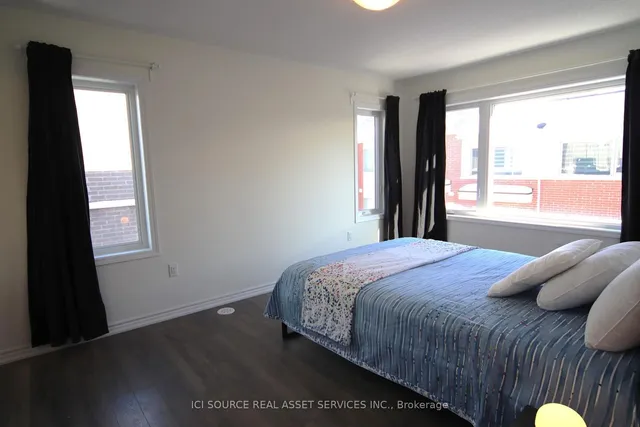 Additional image 11 of 250 Lagerfeld Dr Unit 16