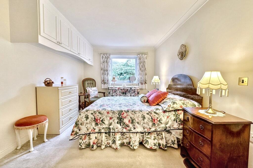 Additional image 4 of Canford Cliffs