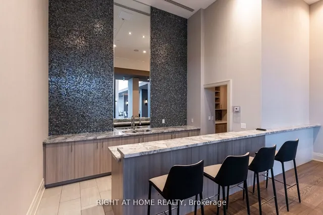 Additional image 26 of 460 Adelaide St Unit PH120