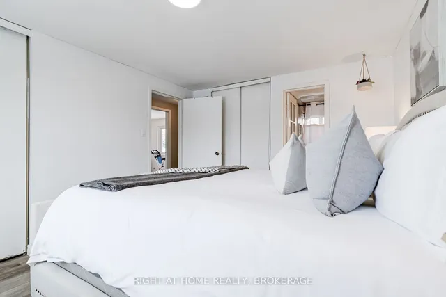 Additional image 18 of 703 Briar Cres