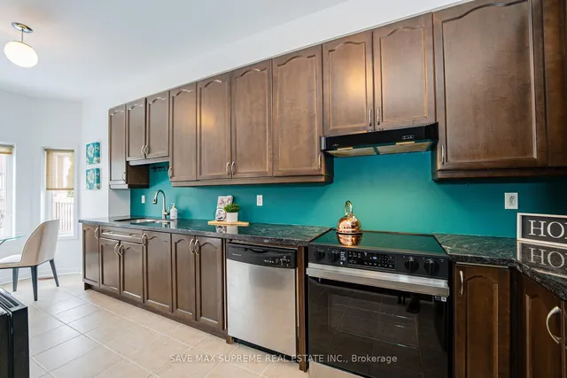 Additional image 14 of 8 Portrush Tr