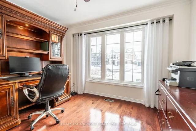 Additional image 18 of 2049 Country Club Dr